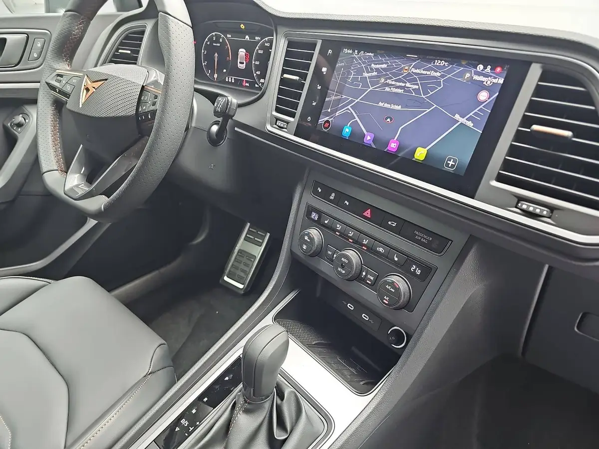 CUPRA ATECA 1.5 TSI DSG NAVI LED ACC LEDER KAMERA LM19