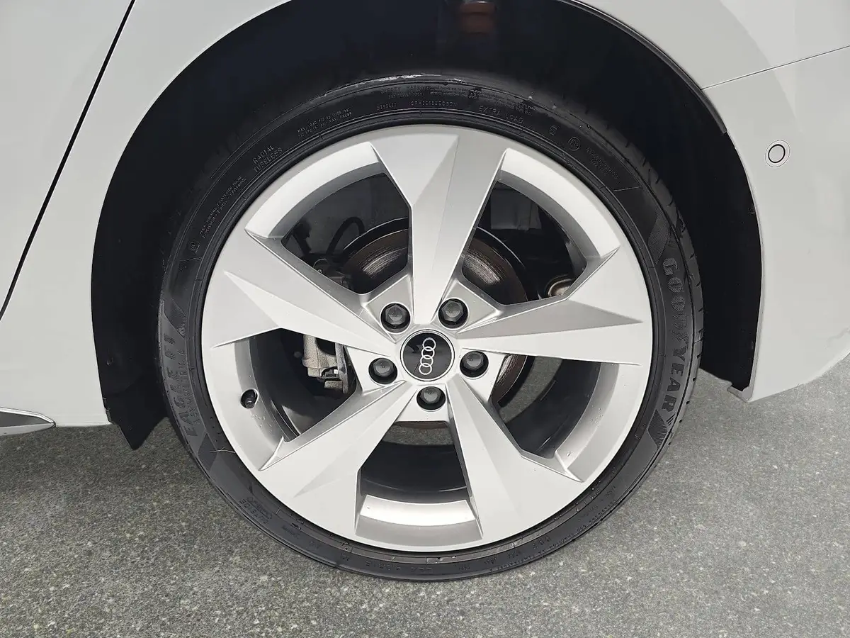AUDI A3 35 TFSI DSG SPORTBACK S LINE NAVI LED KAMERA LM18