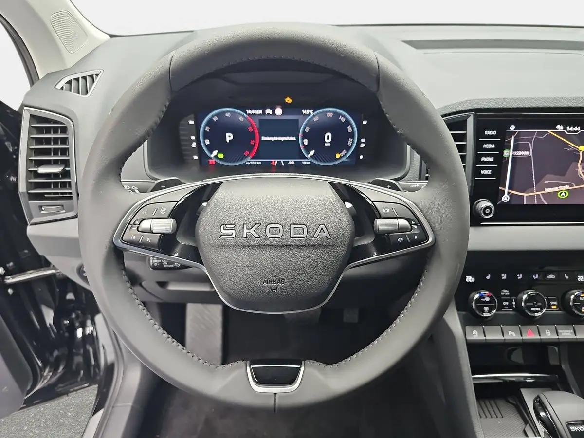 SKODA KAROQ 2.0 TDI DSG DRIVE NAVI LED AHK LM