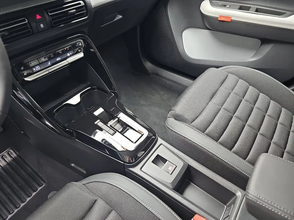 CITROËN C3 AIRCROSS 1.2 HYBRID 145 E-DCS6 PLUS 7-S