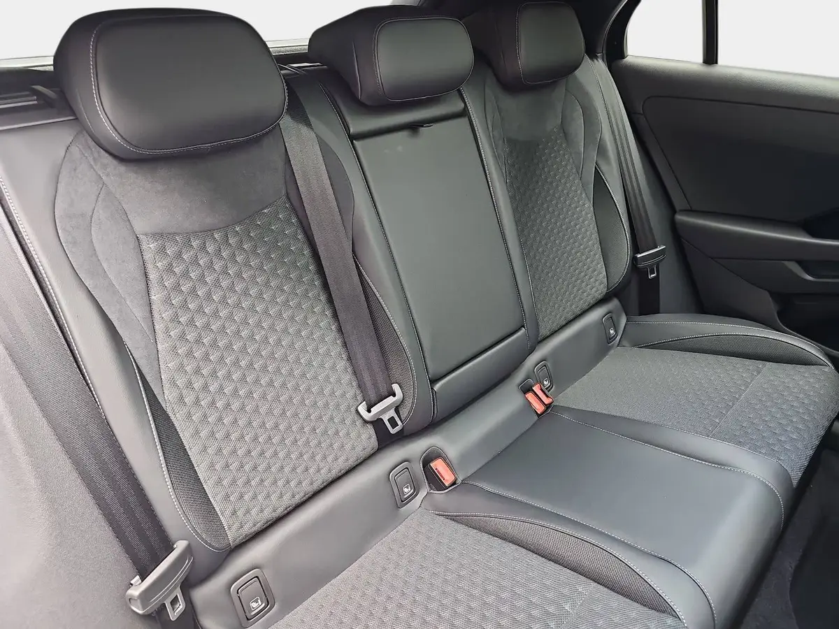 VW T-ROC 1.5 ETSI DSG R-LINE MATRIX PANO LM20