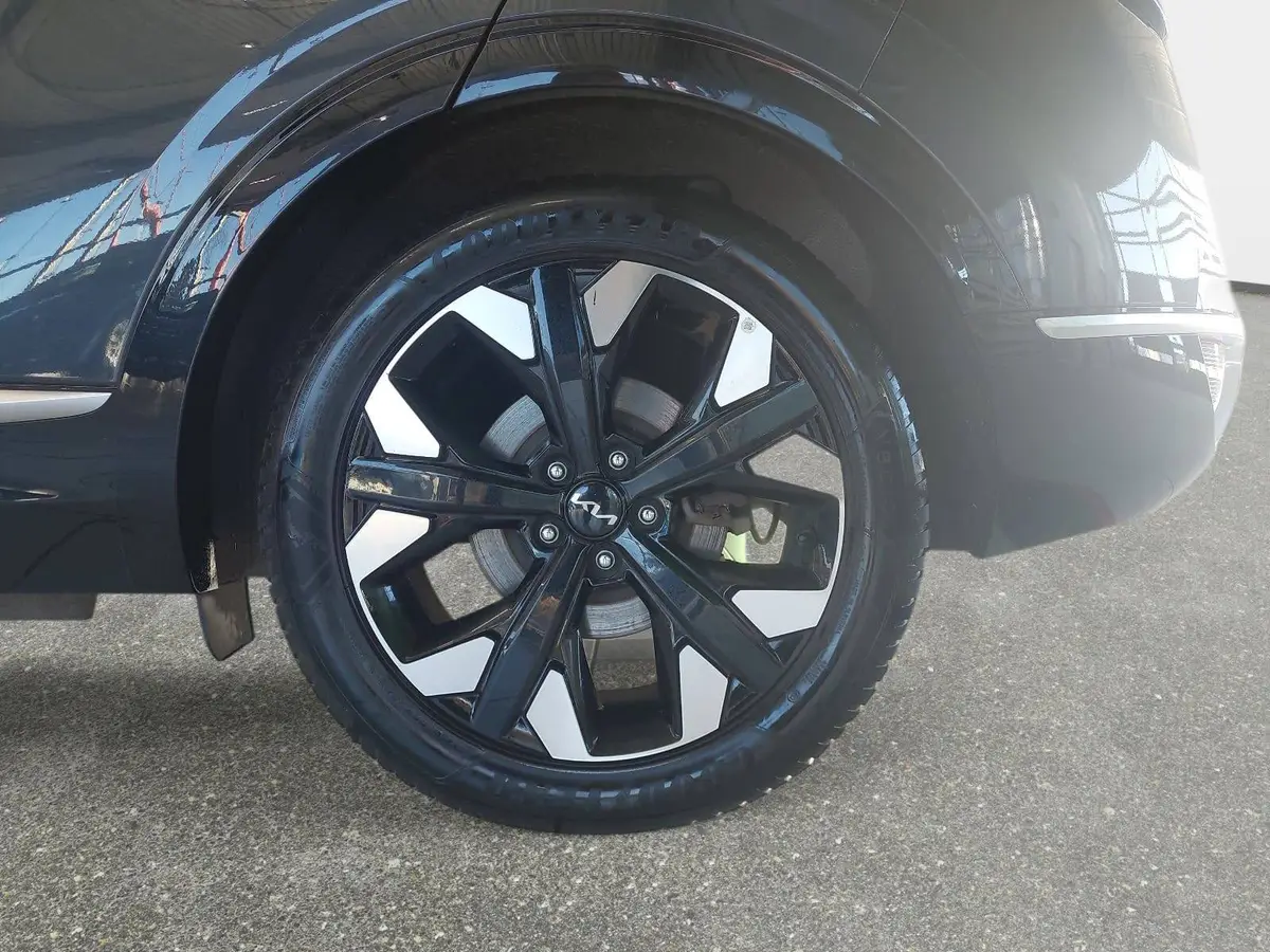 KIA SPORTAGE 1.6T PLUG-IN-HYBRID AUTO. SPIRIT AHK ALLWETTER