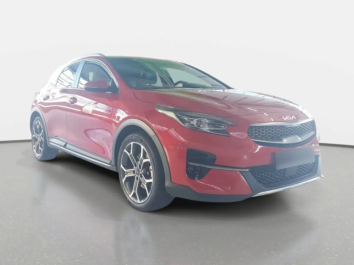 KIA XCEED 1.5 T-GDI DCT7 SPIRIT NAVI XCLUSIVE AHK ALLWETTER