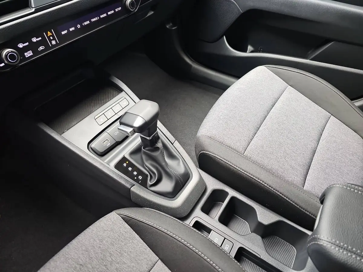 KIA STONIC 1.0 T-GDI 100 DCT VISION MJ26 SITZH. NAVI