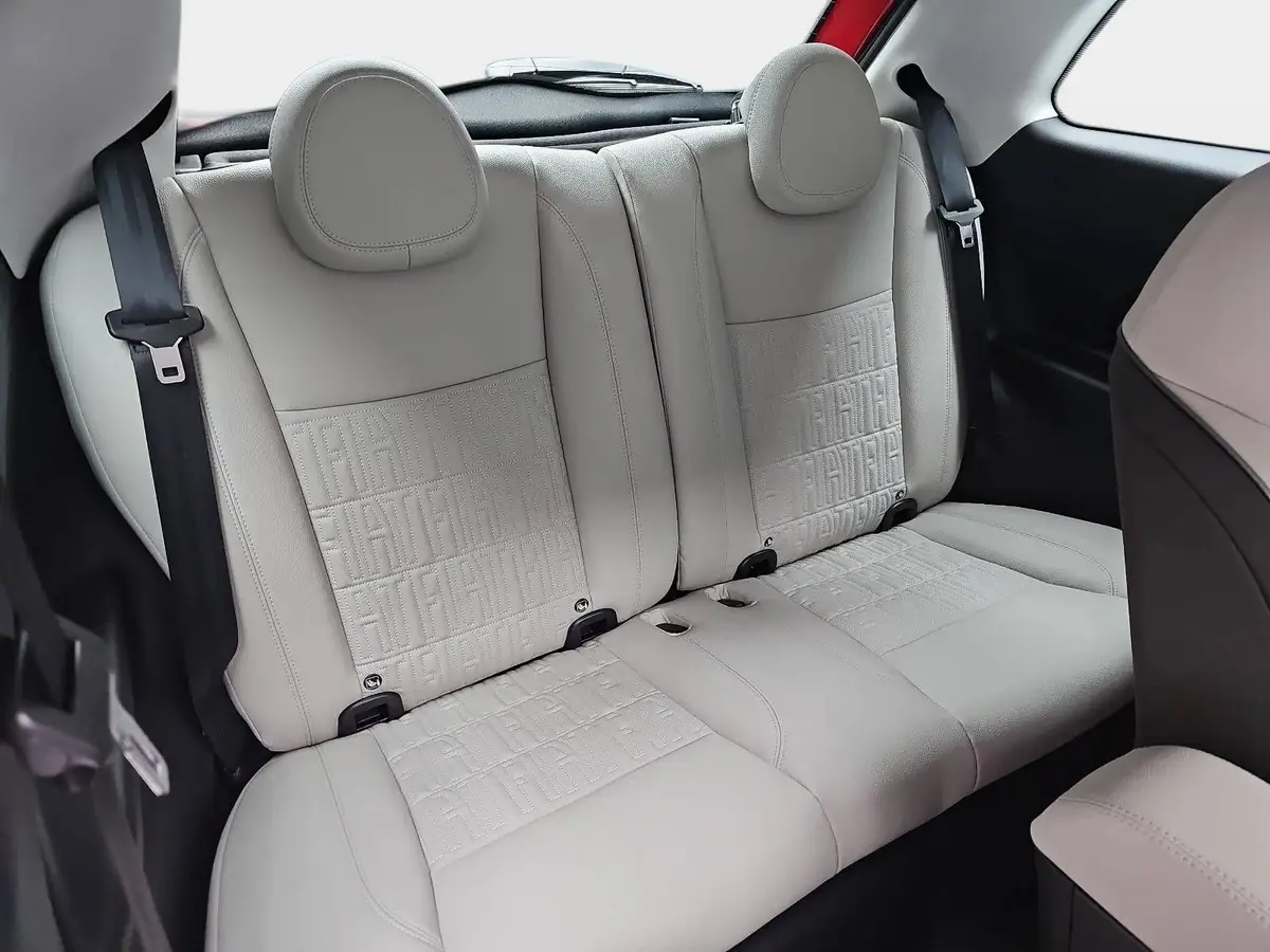 FIAT 500E ELEKTRO 42 KWH LA PRIMA