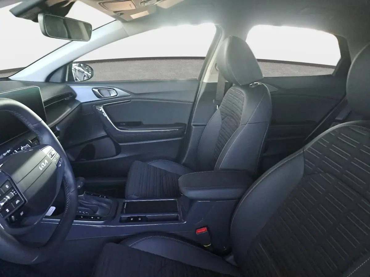 KIA XCEED 1.6 T-GDI 150 DCT SPIRIT MJ27 SOUND