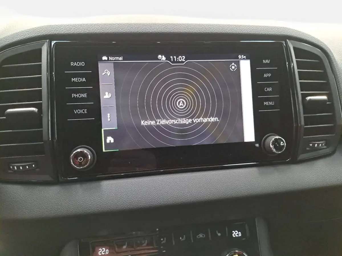 SKODA KAROQ 1.5 TSI DSG SPORTLINE NAVI LED-MATRIX PANO CANTON 