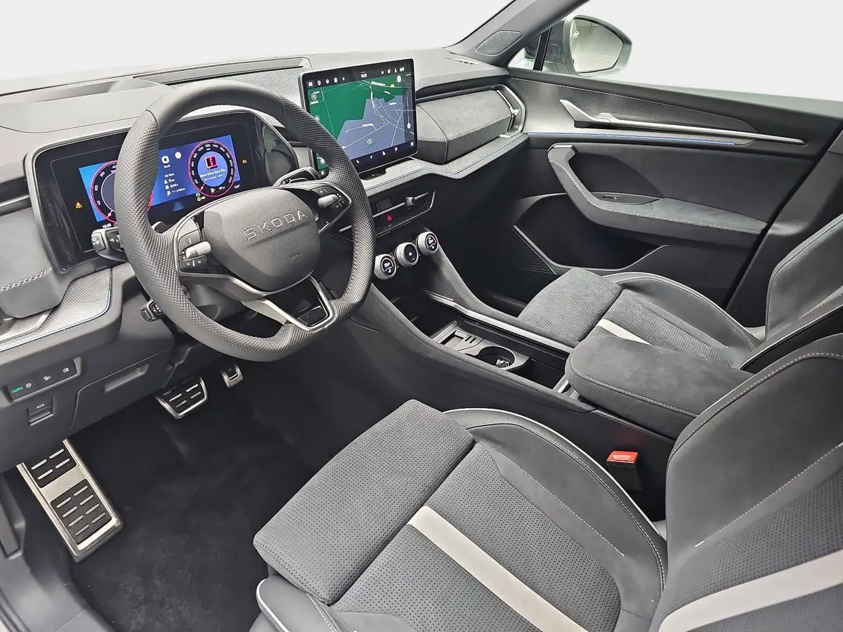 SKODA KODIAQ 1.5 TSI DSG SPORTLINE NAVI LED ACC PANO WINTER AHK