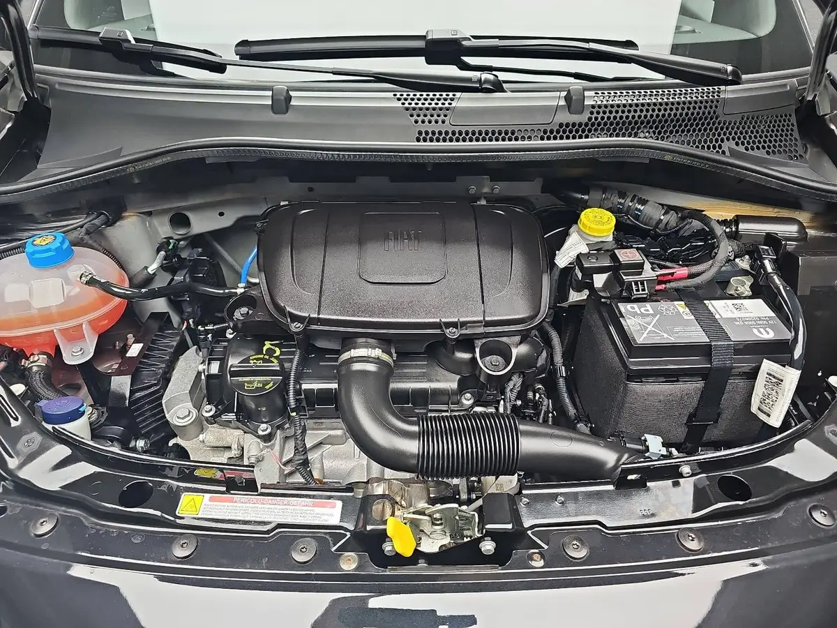 FIAT 500 1.0 GSE HYBRID ALLWETTERREIFEN APP CONNECT