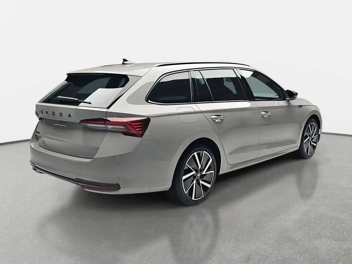 SKODA OCTAVIA COMBI 2.0 TDI DSG SPORTLINE NAVI LED