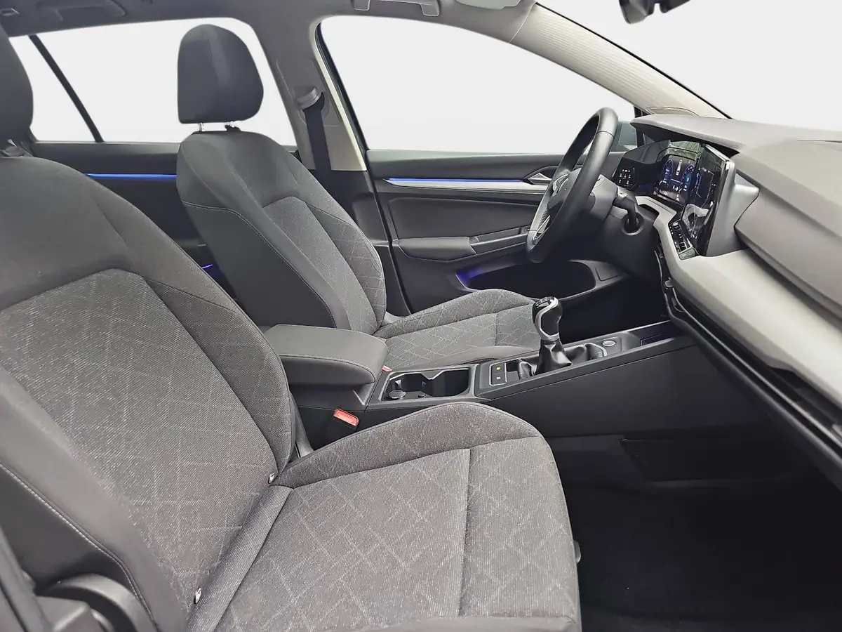 VW GOLF VARIANT 2.0 TDI VIII LIFE NAVI LED LM