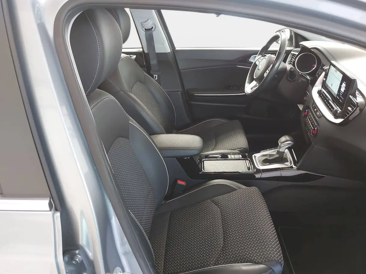 KIA CEED 1.4 T-GDI DCT SPIRIT LED ACC WINTER DAB