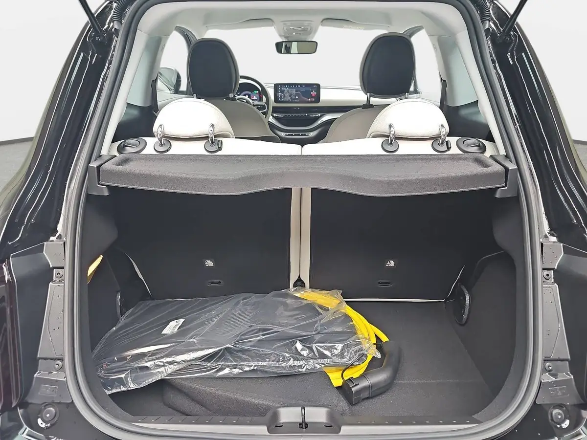 FIAT 500 ELEKTRO 42 KWH LA PRIMA MJ26