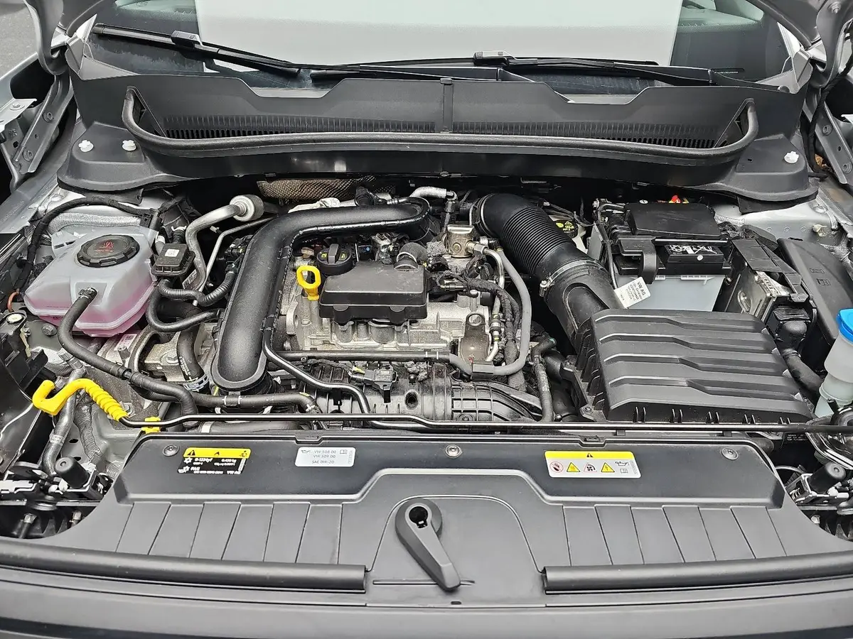 VW T-CROSS 1.0 TSI GOAL NAVI LED KLIMAAUTO ACC P-ASSIST WINTE