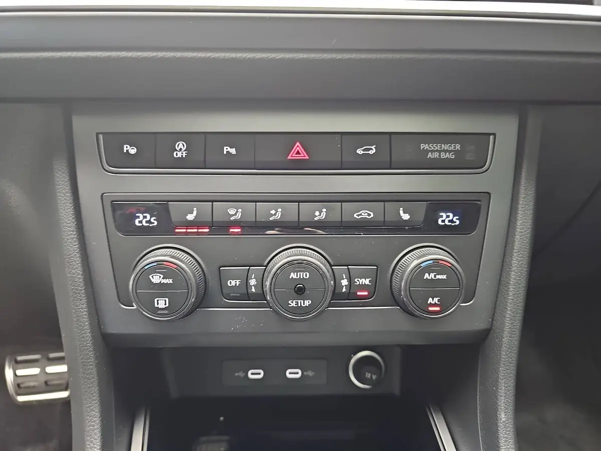 CUPRA ATECA 1.5 TSI DSG NAVI LED PANO P-ASSIST MEMORY KAMERA 