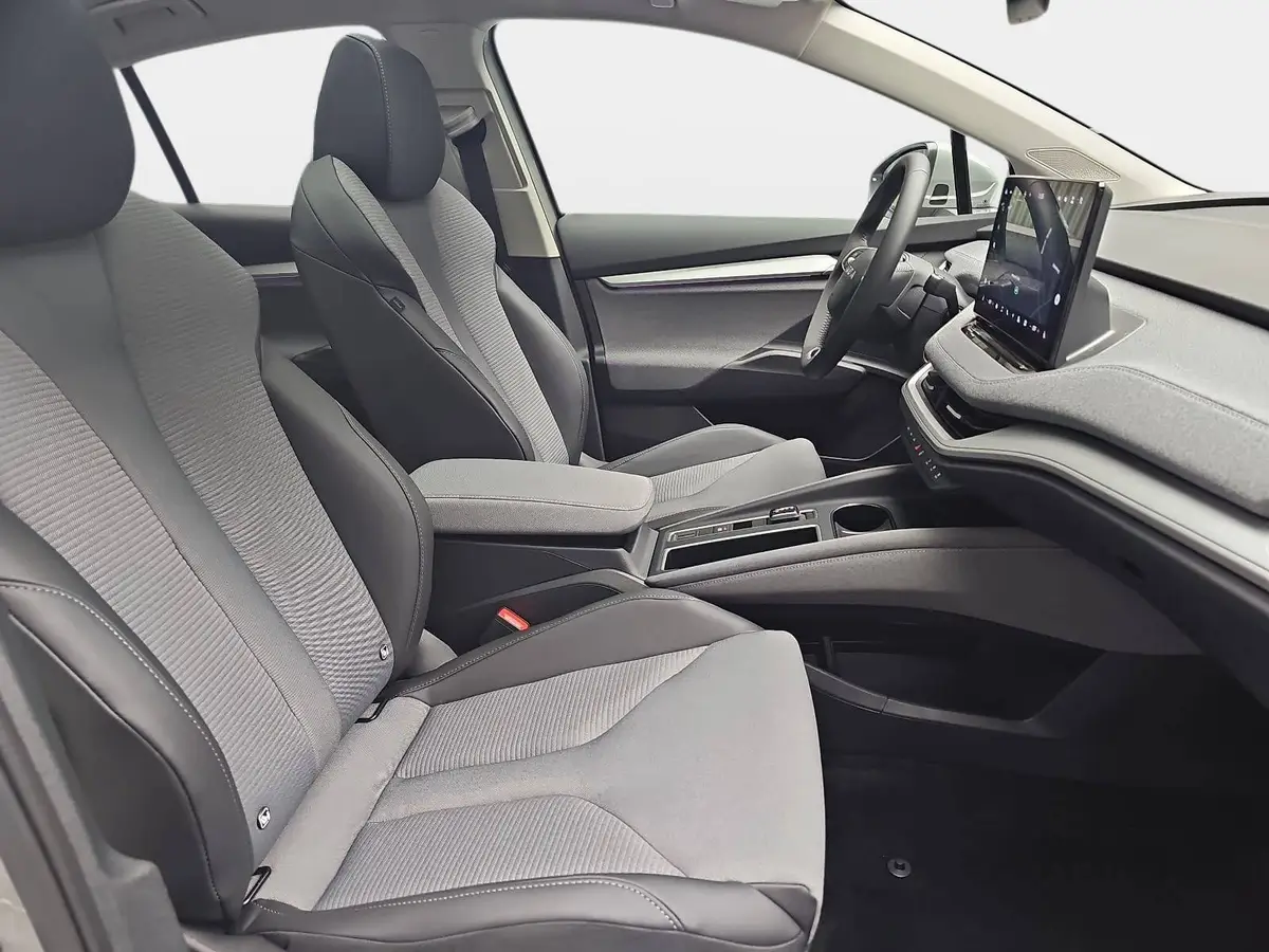 SKODA ENYAQ COUPE 85 SELECTION 82KWH AHK PANO