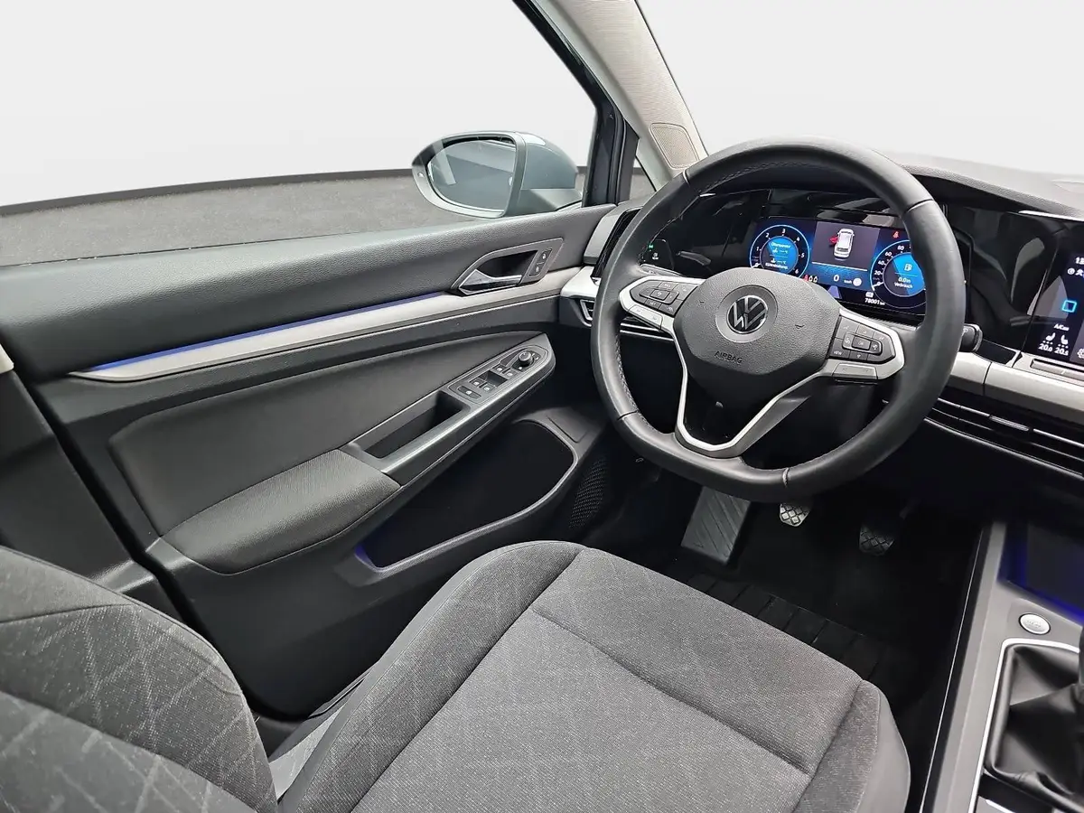 VW GOLF VARIANT 2.0 TDI VIII LIFE NAVI LED LM