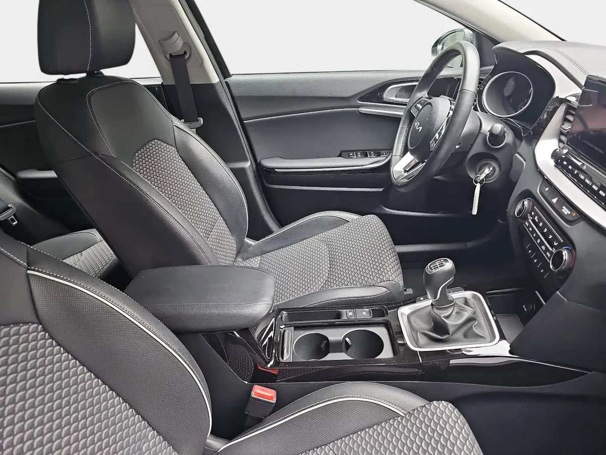 KIA XCEED 1.0 T-GDI VISION KOMFORT LED