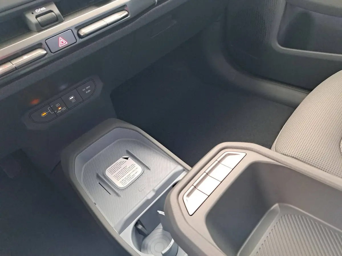 KIA EV3 58.3 KWH EARTH MJ26 WINTER-CONNECT BUSINESS UPGRADE DRIVEWISE-PARK