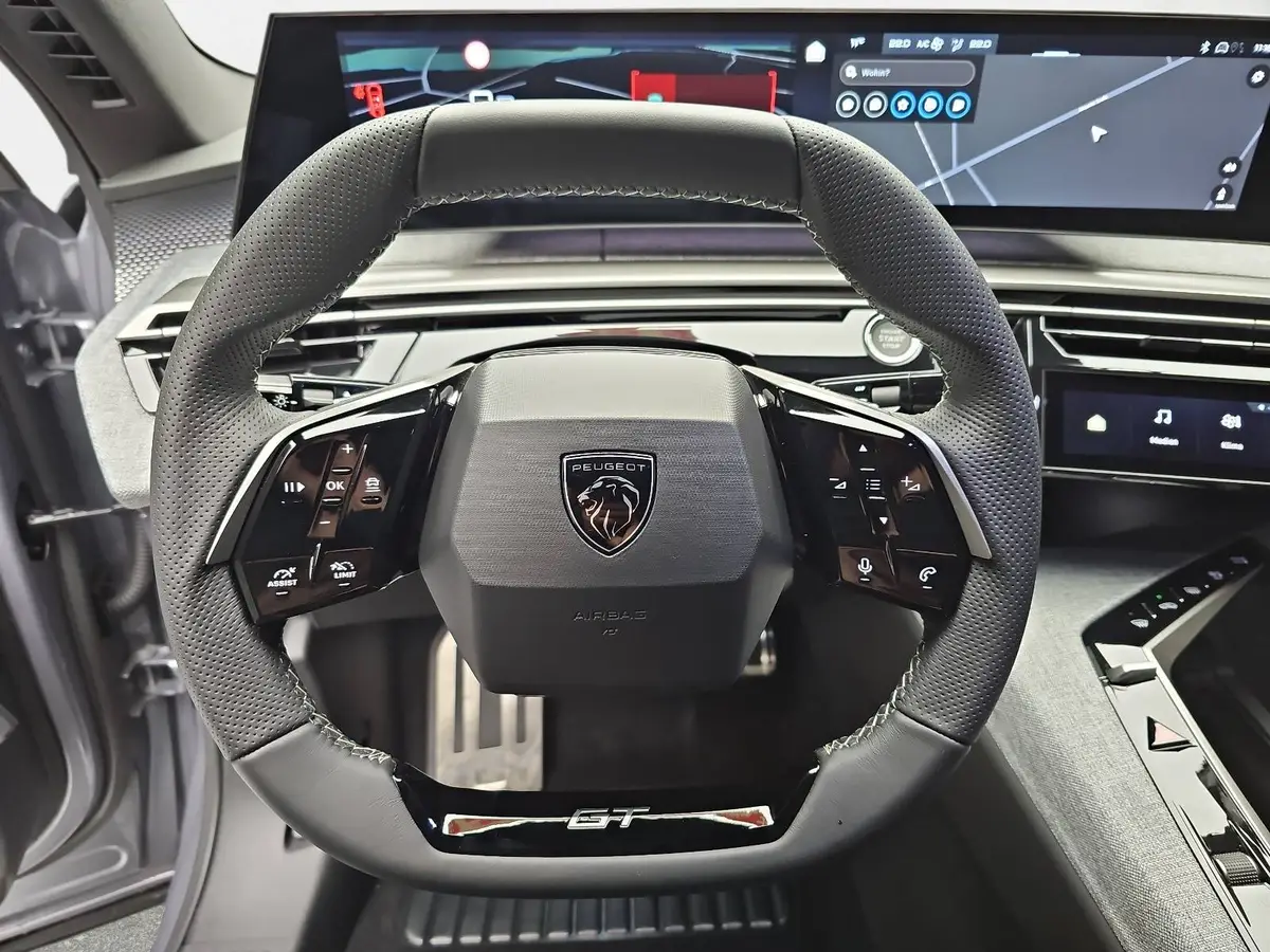 PEUGEOT 3008 1.2 HYBRID 145 E-DSC6 GT NAVI KLIMA LED AHK LM19