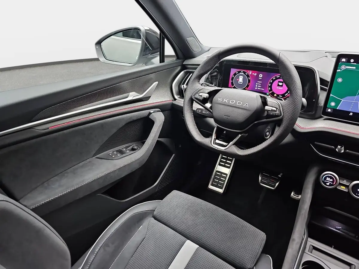 SKODA KODIAQ 1.5 DSG SPORTLINE NAVI LED ACC WINTER KAMERA AHK L