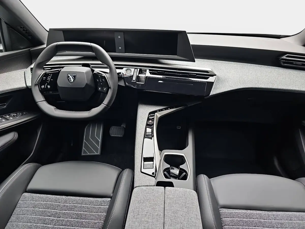 PEUGEOT 3008 1.2 HYBRID 145 E-DSC6 ALLURE LED WINTER AHK LM
