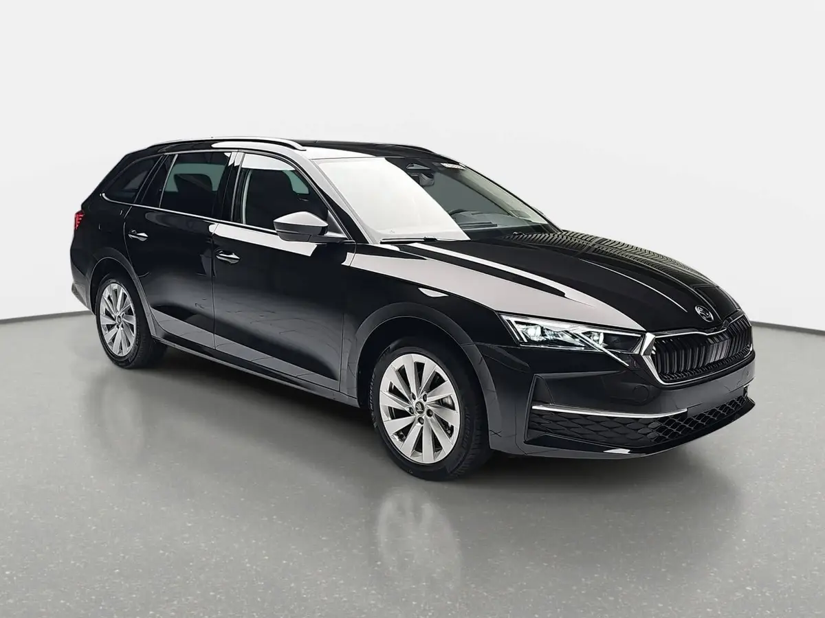 SKODA OCTAVIA COMBI 2.0 TDI DSG SELECTION AHK LM