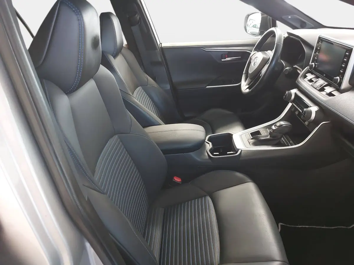 TOYOTA RAV 4 2.5 VVT-I HYBRID ECVT NAVI LED ACC WINTER PANO 360