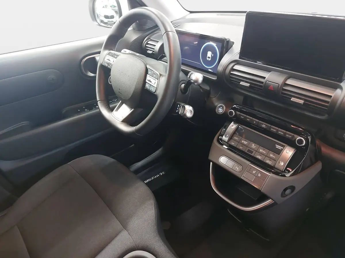 HYUNDAI INSTER ELEKTRO 42 KWH TREND 2WD NAVI LM