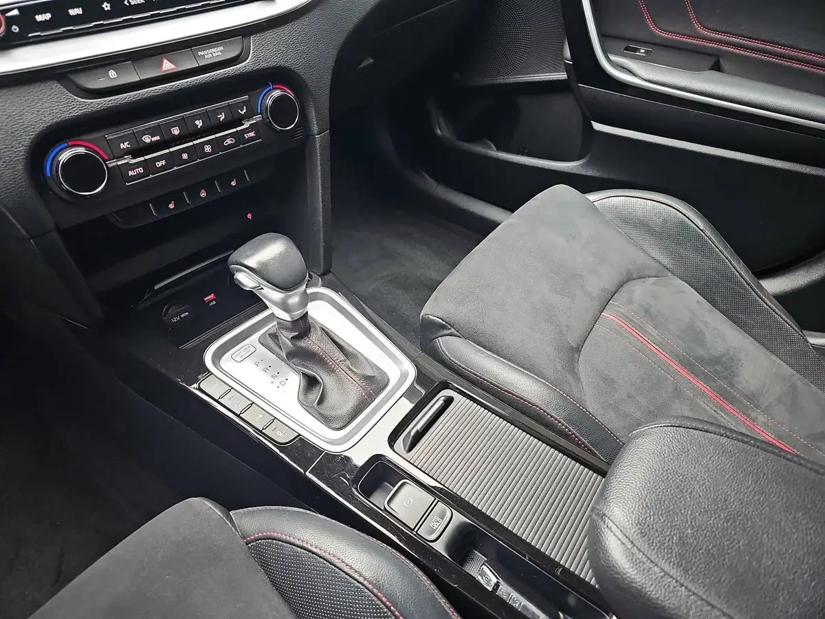 KIA CEED 1.6 T-GDI DCT GT ACC WINTER KAMERA