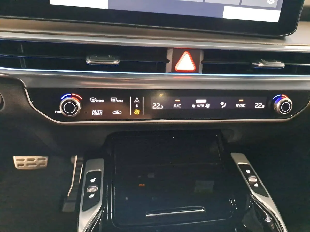 KIA SORENTO 2.2 CRDI AWD DCT8 PLATINUM LEDER NAPPA PREMIUM GLASDACH AHK