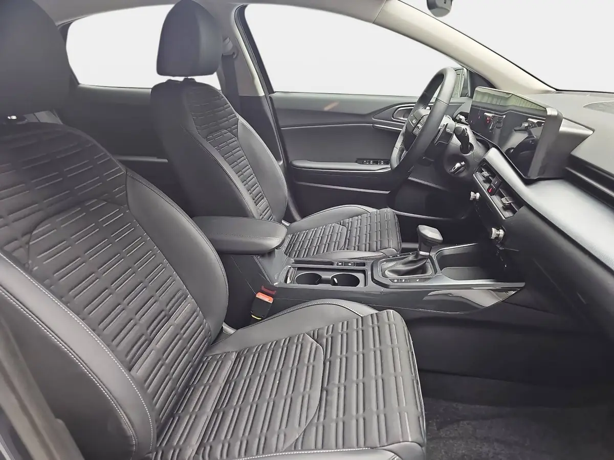 KIA XCEED 1.6 T-GDI 150 DCT VISION MJ27 KOMFORT-PRO