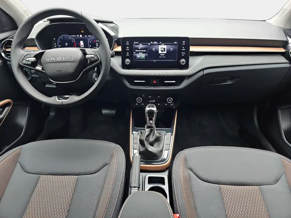 SKODA FABIA 1.0 TSI DSG 130 JAHRE PREMIUM LED KAMERA LM16