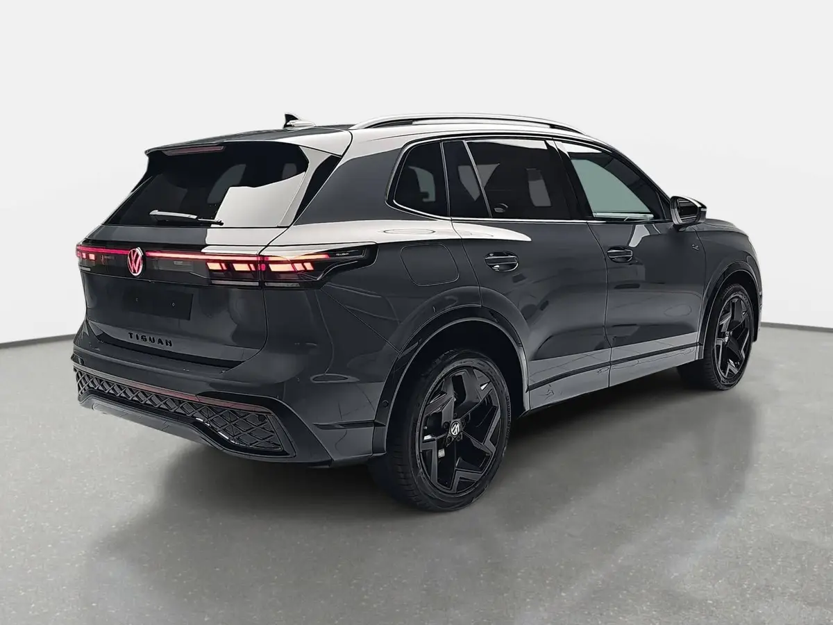 VW TIGUAN 1.5 ETSI DSG R-LINE NAVI LED PANO