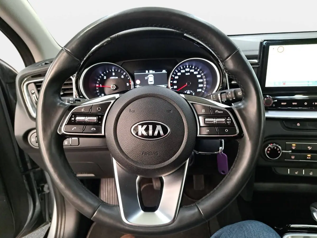KIA XCEED 1.6 CRDI DCT NAVI KLIMA KAMERA ALLSEASON LM17