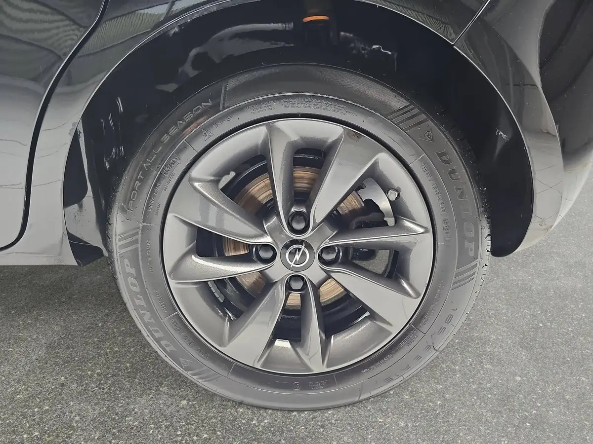 OPEL CORSA E 1.4 TURBO 120 JAHRE BI-XENON LM