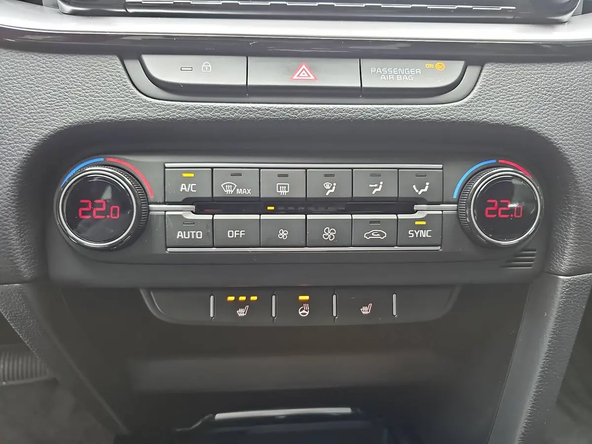 KIA CEED 1.5 T-GDI DCT7 VISION KOMFORT+ SITZH.