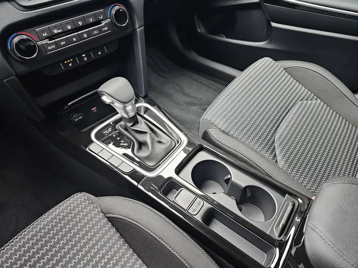 KIA CEED 1.5 T-GDI DCT7 VISION KOMFORT+ SITZH.