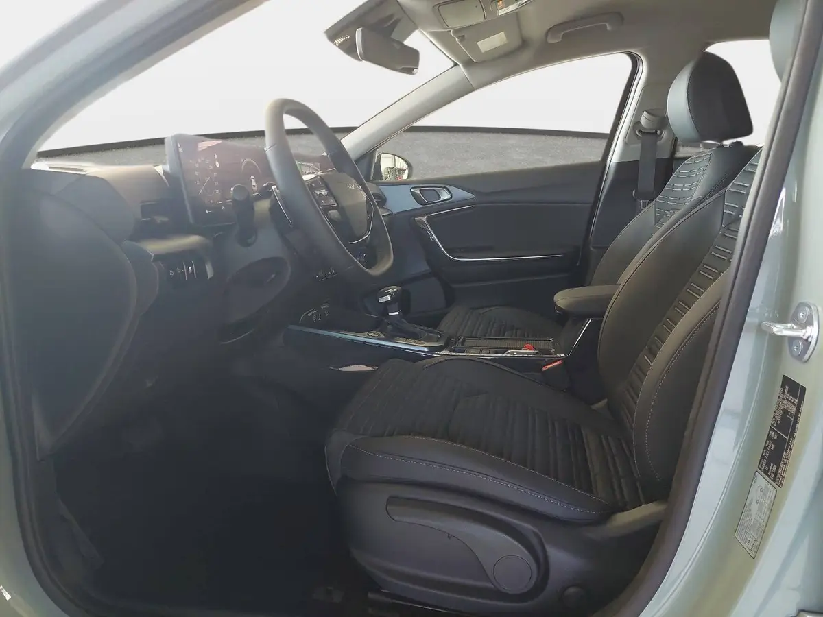 KIA XCEED 1.6 T-GDI 150 DCT SPIRIT MJ27 SOUND