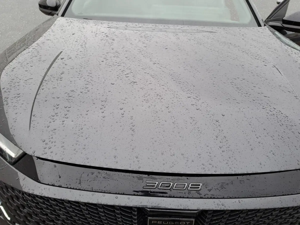 PEUGEOT 3008 1.2 HYBRID 145 E-DSC6 ALLURE LED DAB WINTER AHK LM