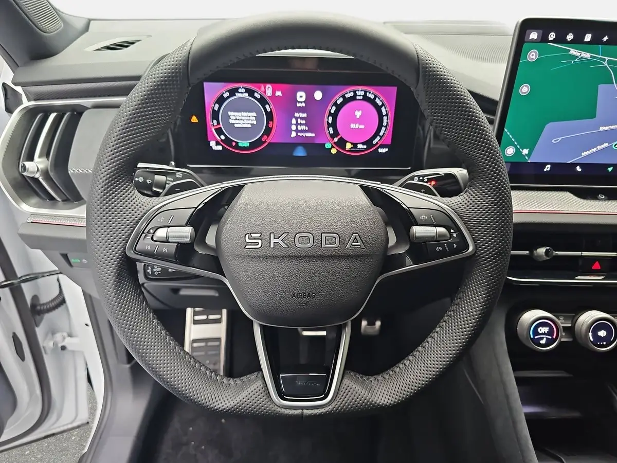 SKODA KODIAQ 1.5 TSI DSG SPORTLINE NAVI LED ACC PANO WINTER AHK