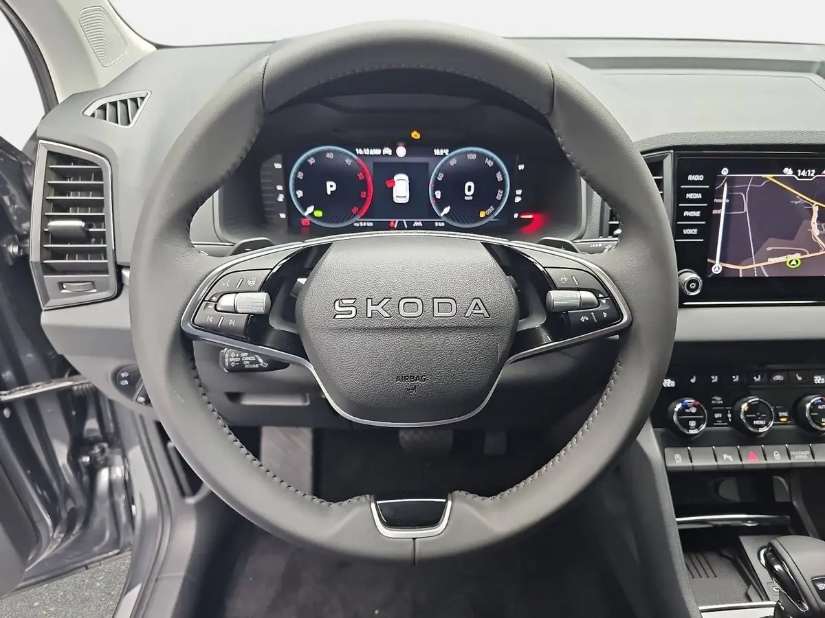 SKODA KAROQ 2.0 TDI DSG DRIVE NAVI LED AHK LM