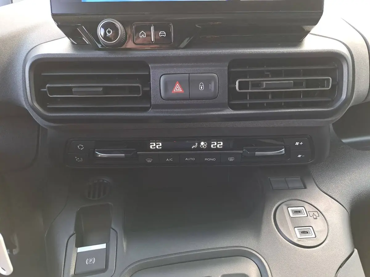 PEUGEOT RIFTER BLUEHDI 130 CV EAT8 GT L2 7-S NAVI LED AHK LM
