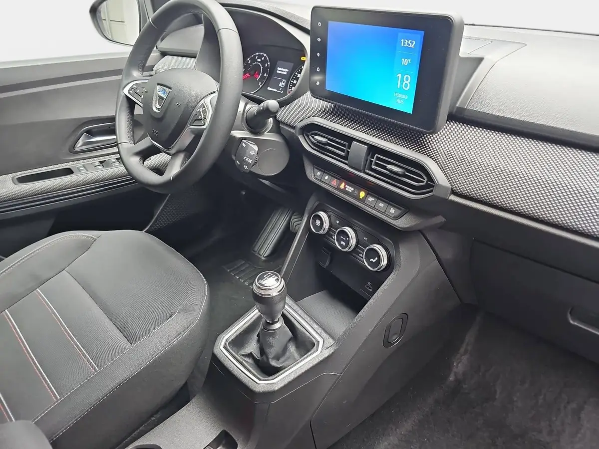 DACIA JOGGER 1.0 TCE 110 EXTREME NAVI LED KLMAAUTO 7S KAMERA LM