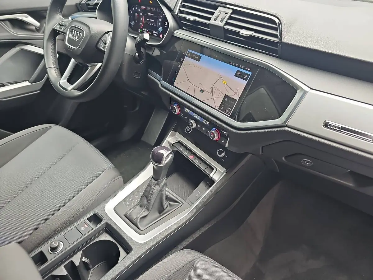 AUDI Q3 35 TFSI S-TRONIC S LINE LED KAMERA LM