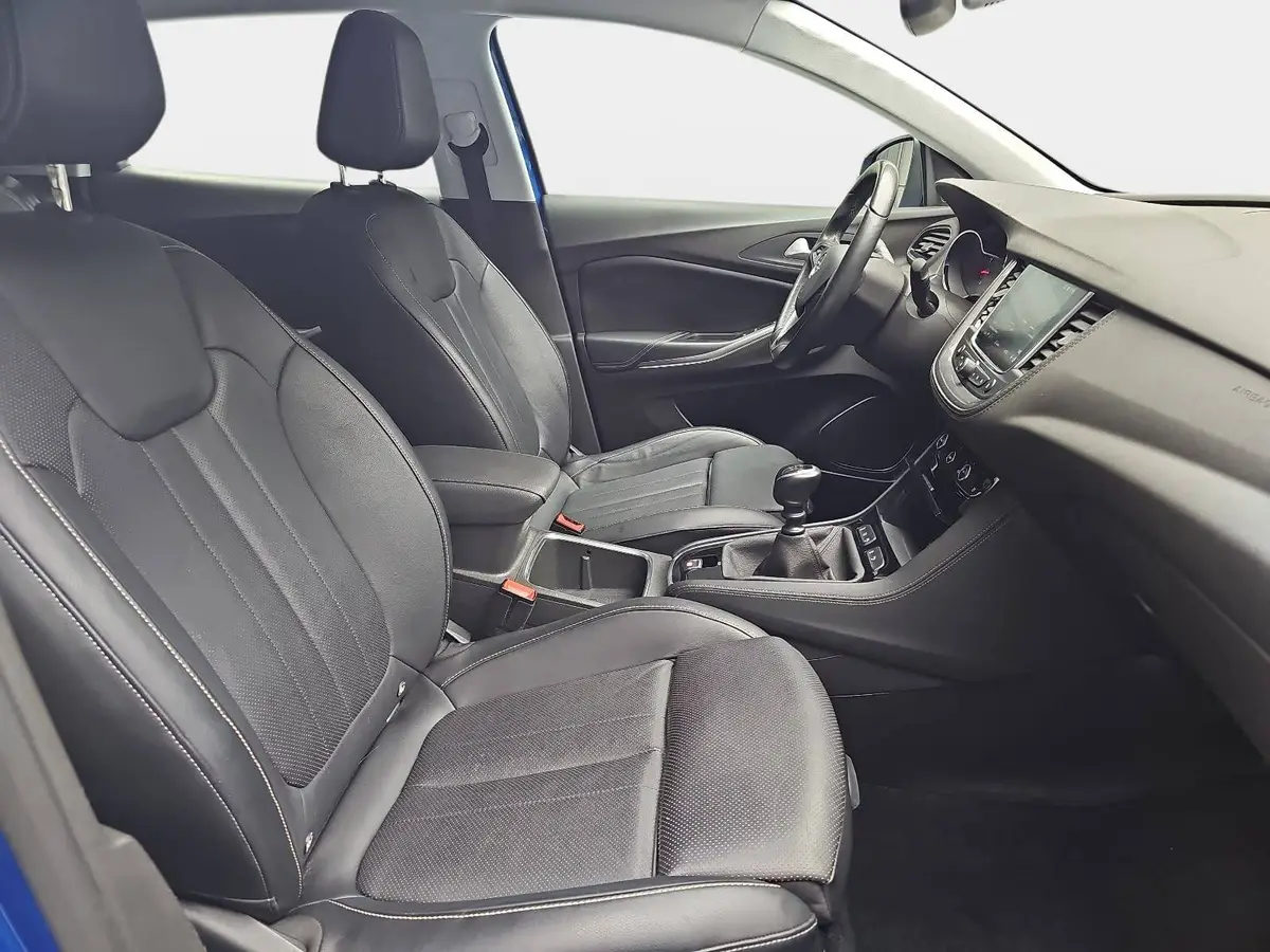 OPEL GRANDLAND X 1.2 TURBO BUSINESS INNOVATION