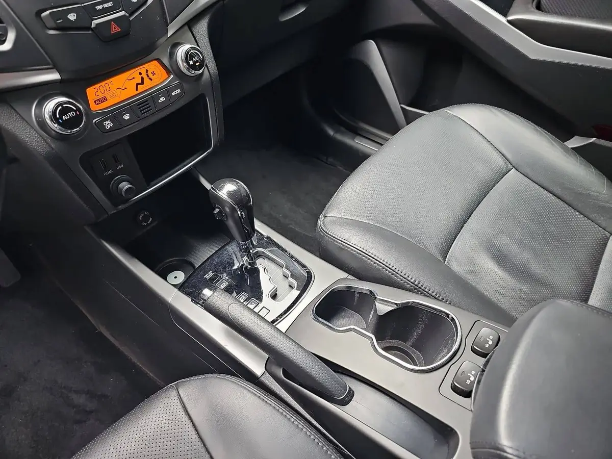 SSANGYONG KORANDO 2.2 SAPPHIRE 4X2 GRA WINTER LM