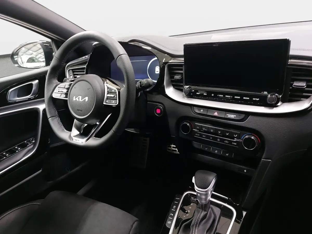 KIA XCEED 1.6 T-GDI 150 DCT GT-LINE MJ26 LEDER