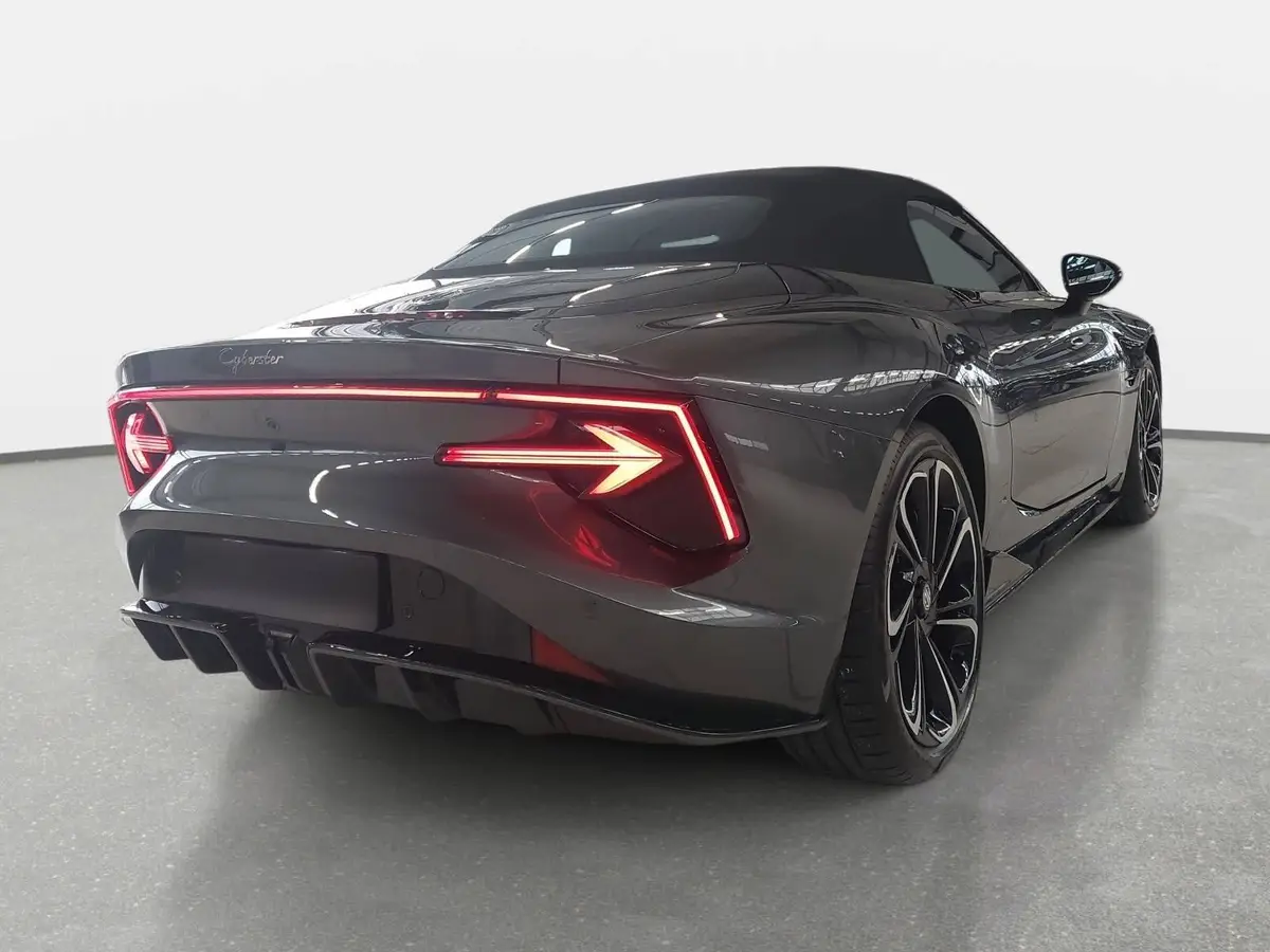MG CYBERSTER EV 77 KWH XPOWER ALCANTARA-GRAU