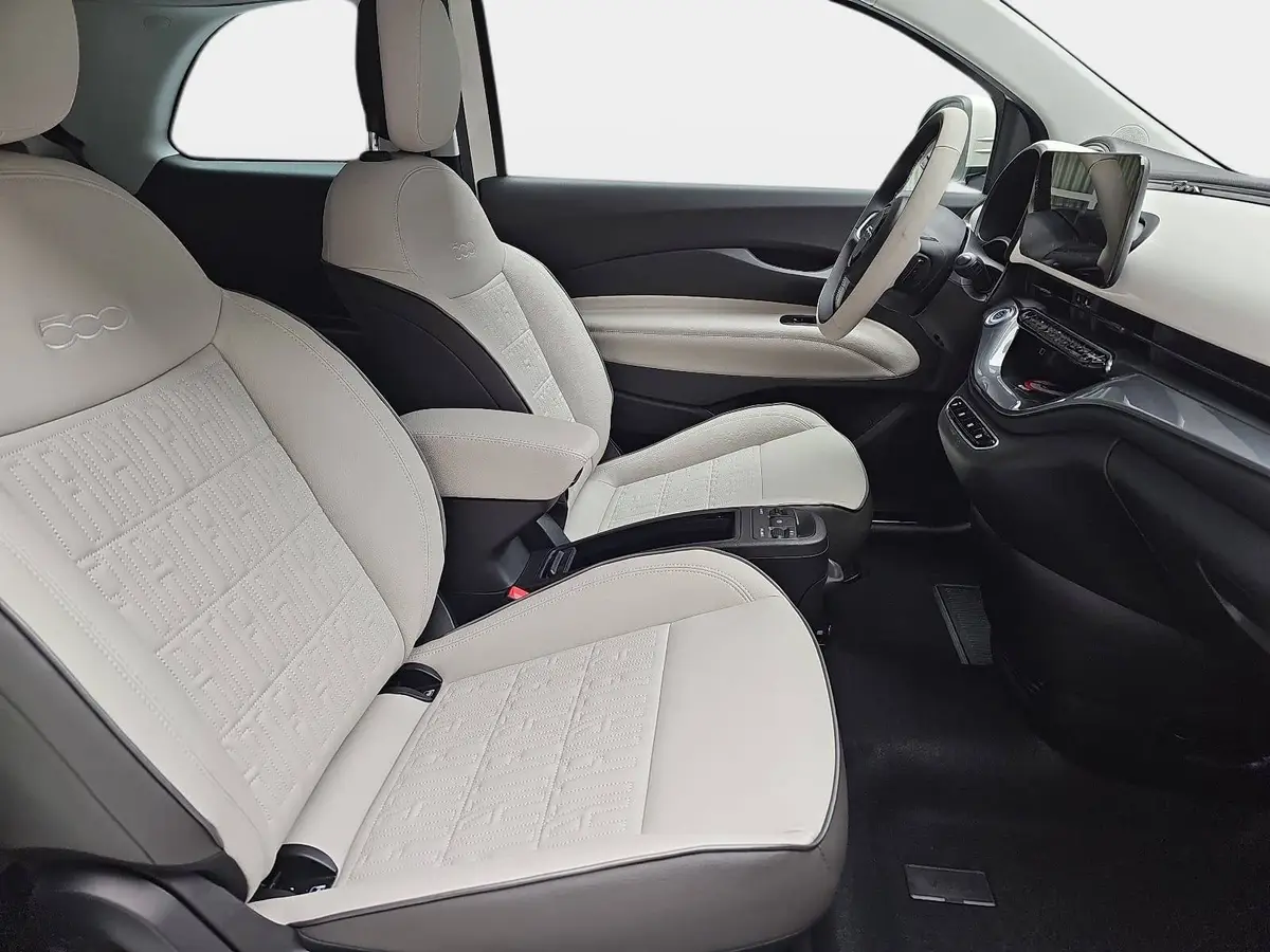 FIAT 500E ELEKTRO 42 KWH LA PRIMA